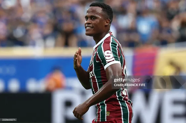 Jhon Arias chói sáng, Fluminense lội ngược dòng trước Ulsan: Siêu phẩm đá phạt gợi nhớ Messi!