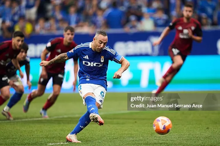 Santi Cazorla: 'Ảo thuật gia' 40 tuổi đưa Real Oviedo trở lại La Liga sau 24 năm