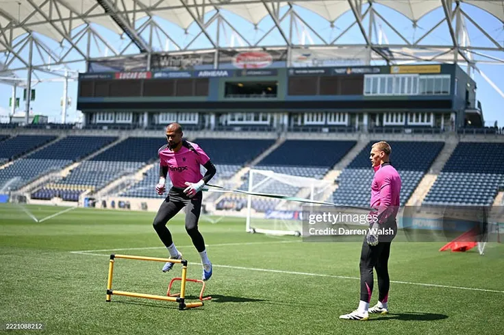 Chelsea nắng nóng 4