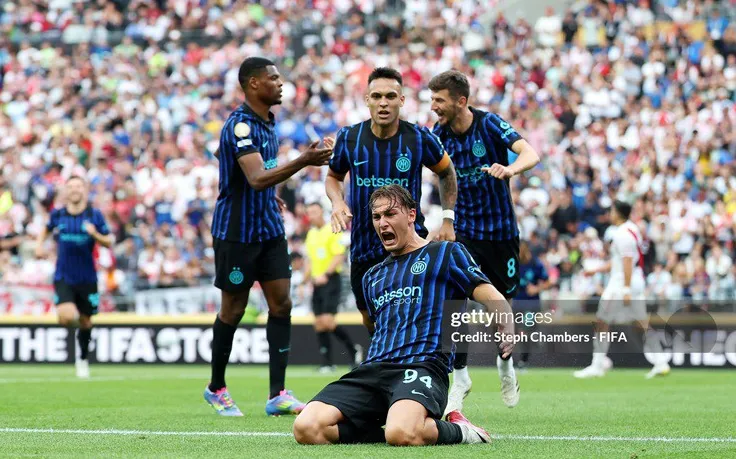 Francesco Pio Esposito: Tài năng trẻ Inter Milan 'lu mờ' sao Real Madrid 63 triệu euro