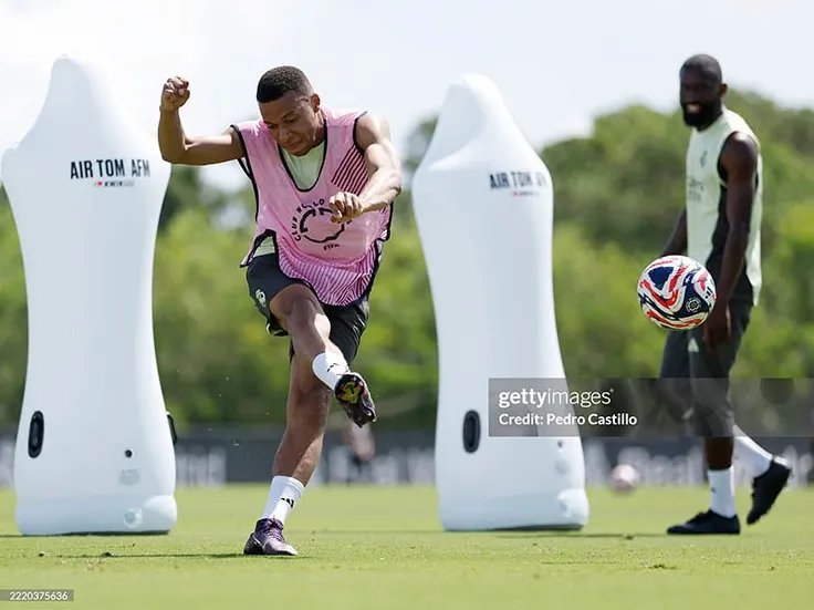 Mbappe Trở Lại Tập Luyện, Sẵn Sàng Cho Đại Chiến Real Madrid - Salzburg?