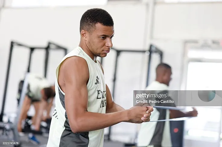 Mbappe dường như giảm cân