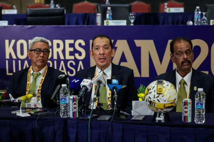 Chủ tịch FAM phản pháo tin đồn FIFA điều tra cầu thủ nhập tịch, Malaysia có thể bị tước thắng lợi 4-0 trước Việt Nam?