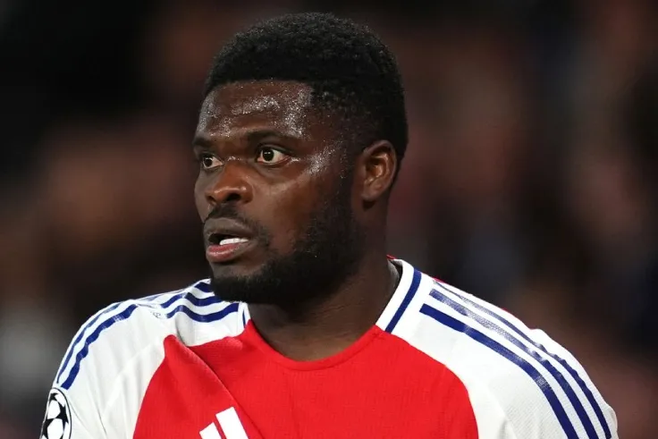 Cựu tiền vệ Arsenal Thomas Partey đối mặt cáo buộc tấn công tình dục sau 3 năm điều tra
