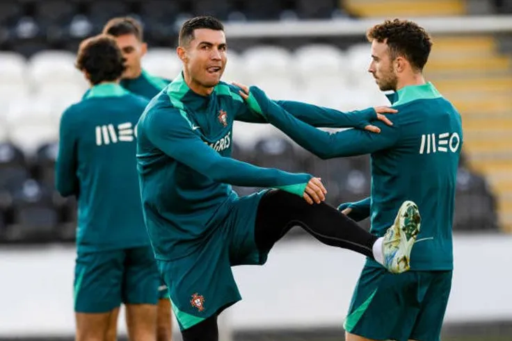 Ronaldo Vắng Mặt Tại Tang Lễ Diogo Jota: Sự Thật Đằng Sau Kỳ Nghỉ và Tôn Trọng Niềm Đau?