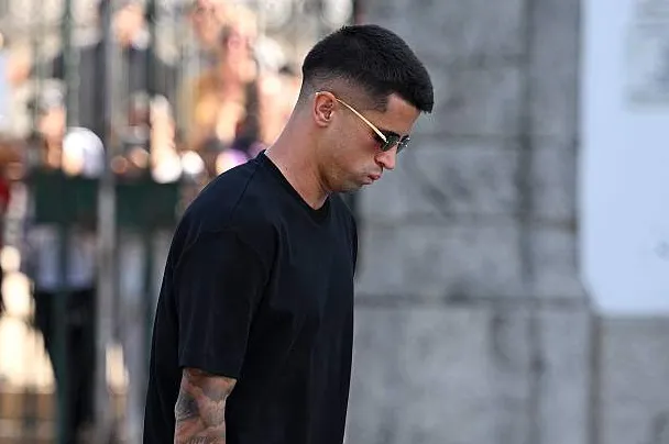 Tang lễ của Diogo Jota: Neves & Cancelo bay vội từ Mỹ để nhìn bạn thân lần cuối - 11