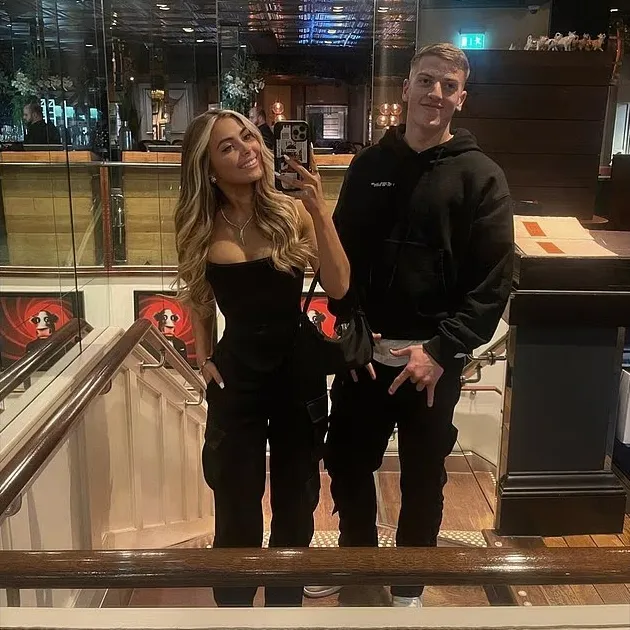 Liam Delap: Ngôi sao mới của Chelsea vướng scandal tình ái ngay sau khi gia nhập