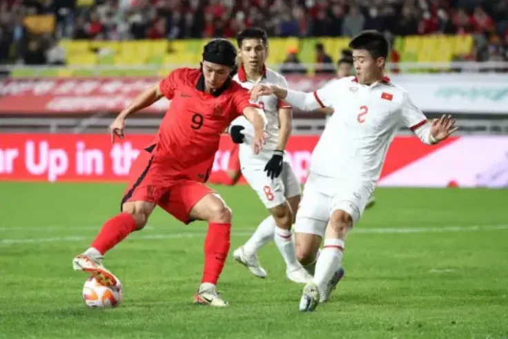 Cơ hội vàng cho bóng đá Việt Nam: Tham dự Giải vô địch Đông Á để nâng tầm