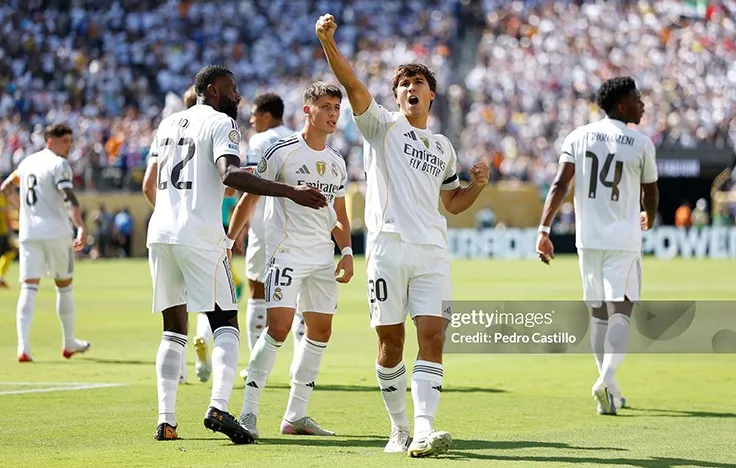 Real Madrid vs PSG: Bộ ba tấn công Mbappe - Vinicius - Gonzalo ra mắt, nỗi lo trọng tài Marciniak