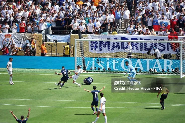 Real Madrid nhận thất bại 0-4 trước PSG: Courtois chỉ trích đồng đội, báo Anh chê 'đá như nghiệp dư'