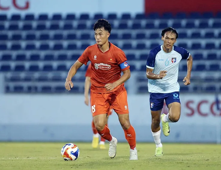 U23 Việt Nam đang rèn quân ở sân vận động Bà Rịa.