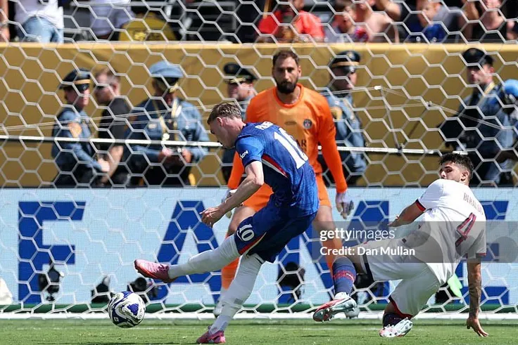 Chelsea vùi dập PSG tại FIFA Club World Cup 2025: Palmer tỏa sáng, PSG nhận bài học đắt giá