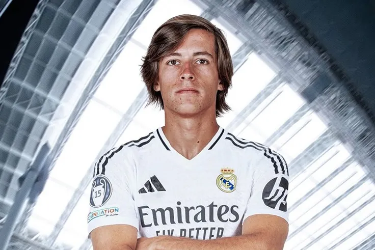 Real Madrid Chiêu Mộ Alvaro Carreras: Bản Hợp Đồng Tái Thiết Hành Lang Trái