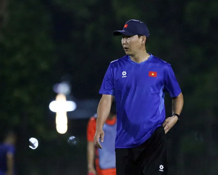 Thầy trò HLV Kim Sang Sik sẽ có thêm 4 ngày rèn quân, làm quen điều kiện thi đấu ở Indonesia trước trận mở màn ở bảng B trước U23 Lào vào ngày 19/7.