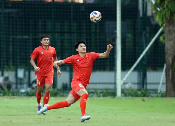 Theo ghi nhận, Đình Bắc tập khá “sung” và sẵn sàng trở lại cùng U23 Việt Nam quyết đấu U23 Campuchia.