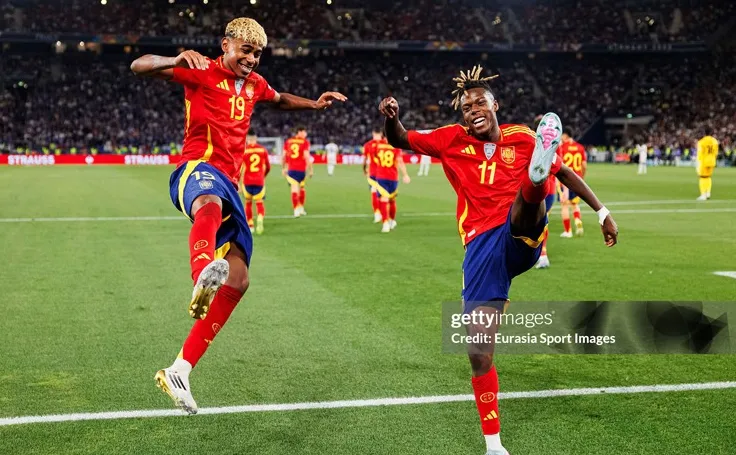 Barcelona dậy sóng: Rashford đến, Yamal 'nổi đóa', Lewandowski - Raphinha lo mất vị trí?