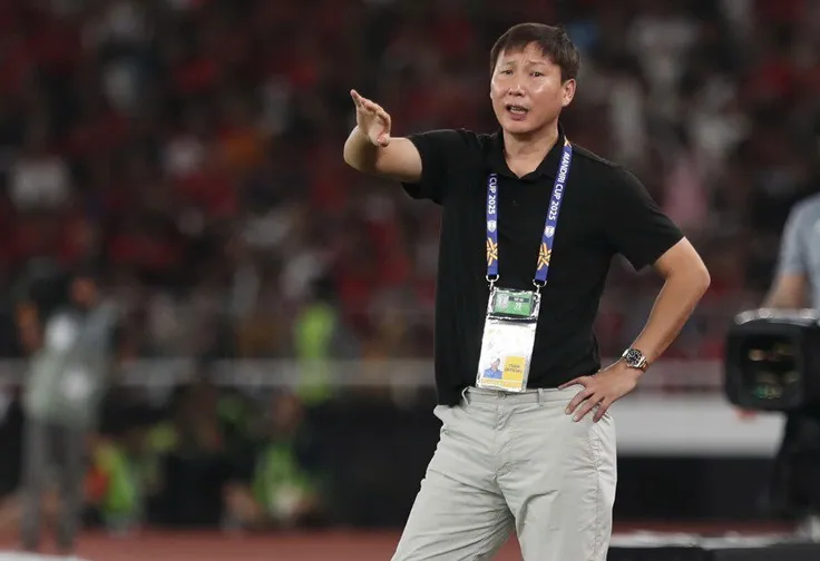 Chung kết U23 Đông Nam Á: HLV Kim Sang Sik 'vái lạy' trọng tài, U23 Việt Nam vô địch đầy tranh cãi
