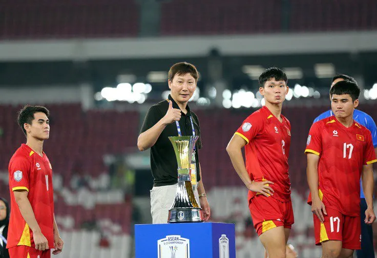 HLV Kim Sang Sik giúp U23 Việt Nam đăng quang U23 Đông Nam Á 2025