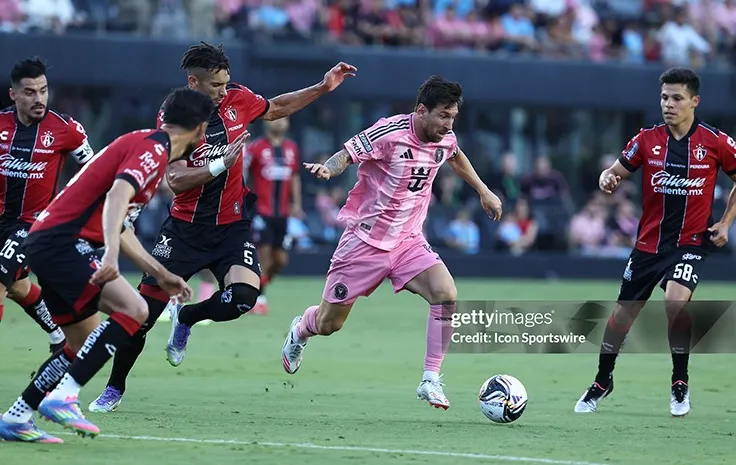 Messi 'nhạc trưởng', Inter Miami nghẹt thở hạ Atlas ngày De Paul ra mắt: Leagues Cup 2025 rực lửa!