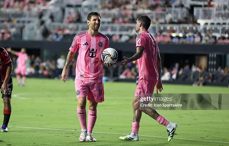 Messi và Rodrigo De Paul nổi bật trong chiến thắng đầu tay tại Leagues Cup