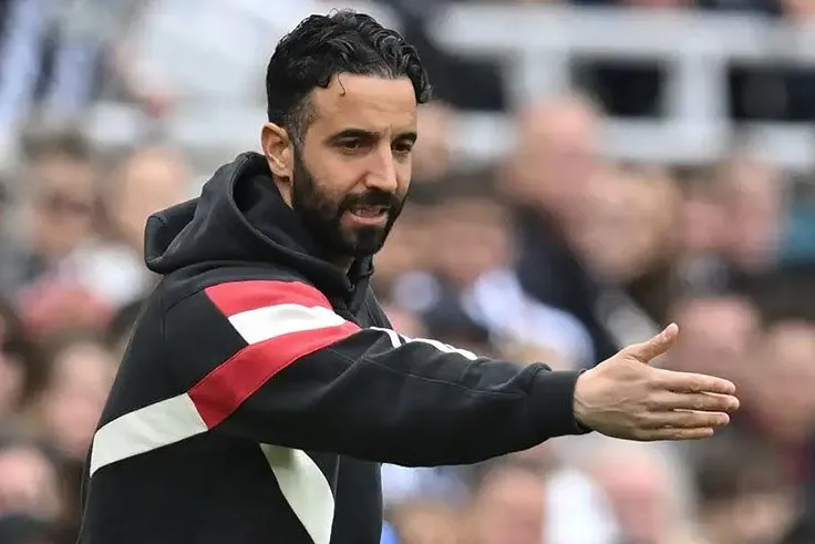 HLV Amorim Tự Tin Vào Tương Lai MU, Tham Vọng Dẫn Dắt 'Quỷ Đỏ' Hai Thập Kỷ