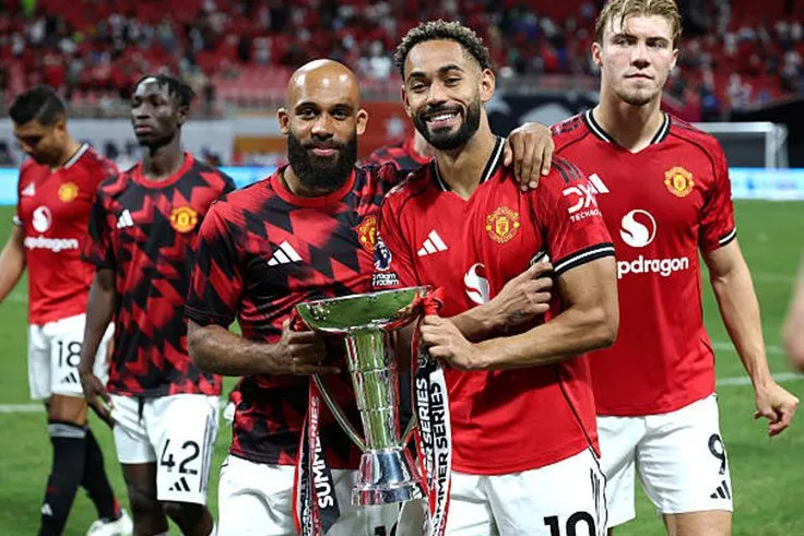 MU Hướng Đến Snapdragon Cup: Mbeumo và Cunha Chờ Đợi Sesko, Fernandes Gửi Lời Tri Ân De Gea