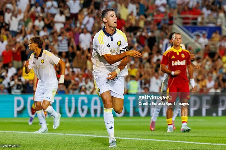 Ronaldo phản bác đanh thép