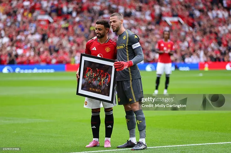 De Gea Trở Lại Old Trafford: MU Tri Ân Huyền Thoại Trong Ngày Hội Bóng Đá