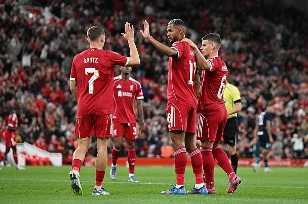 Fan Liverpool 'cầu' thua Crystal Palace ở Siêu cúp Anh: Nỗi ám ảnh tâm linh mang tên Community Shield