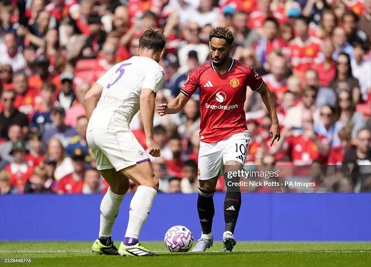 MU so tài Fiorentina: 