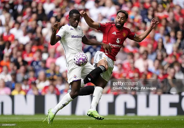 MU so tài Fiorentina: 