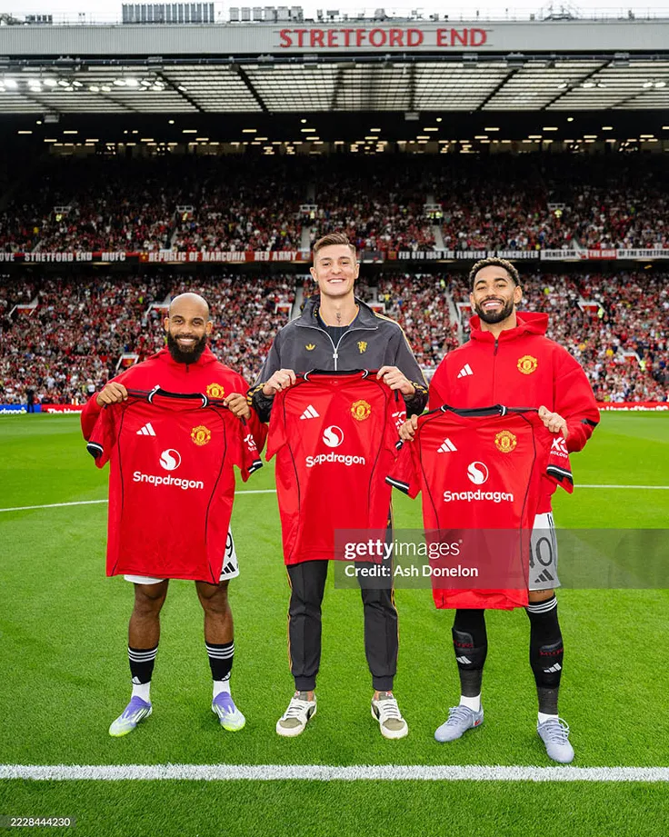 MU so tài Fiorentina: 