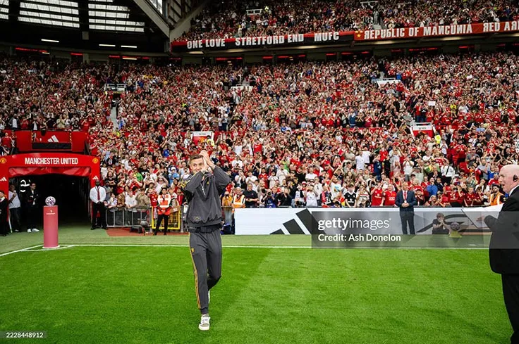 MU so tài Fiorentina: 