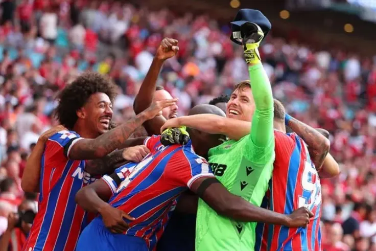 Dean Henderson tỏa sáng, Crystal Palace hạ Liverpool: Man Utd có lý do để tiếc nuối?