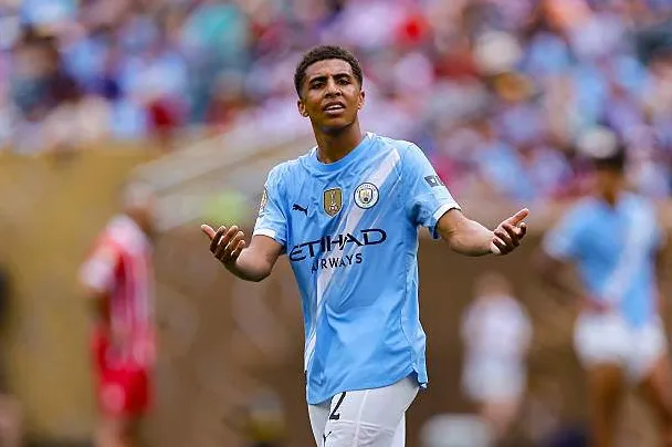 Rico Lewis luôn là điểm yếu rõ rệt nhất của Man City
