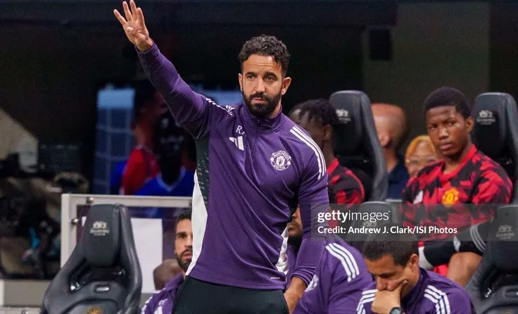 MU 'thay máu' đội hình: HLV Amorim được ủng hộ tuyệt đối, phòng thay đồ tràn đầy hứng khởi