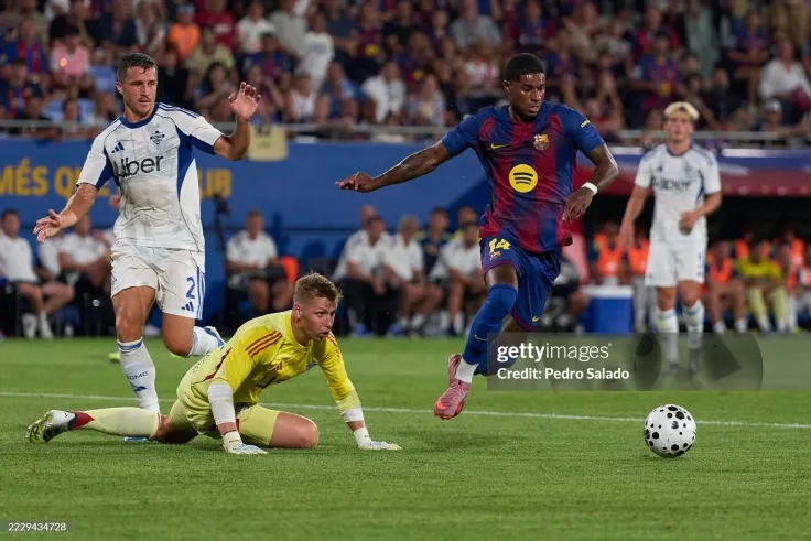 Rashford gây sốc với pha bỏ lỡ khó tin: Ám ảnh trước mùa giải mới của Barcelona?