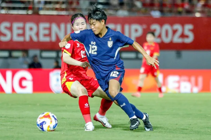 Nỗ lực của Thái Lan trong hiệp 2 chỉ là con số 0 tròn trĩnh trước hàng thủ ĐT Việt Nam thi đấu tập trung