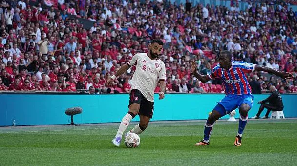 Salah giờ ít khi vượt qua được các hậu vệ biên nhanh nhẹn ở Premier League