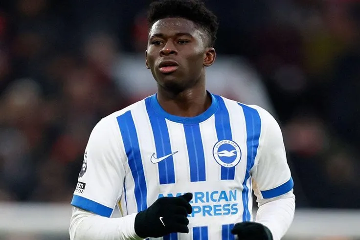 MU Gặp Khó Vụ Carlos Baleba: HLV Amorim Thuyết Phục, Phương Án B Lộ Diện