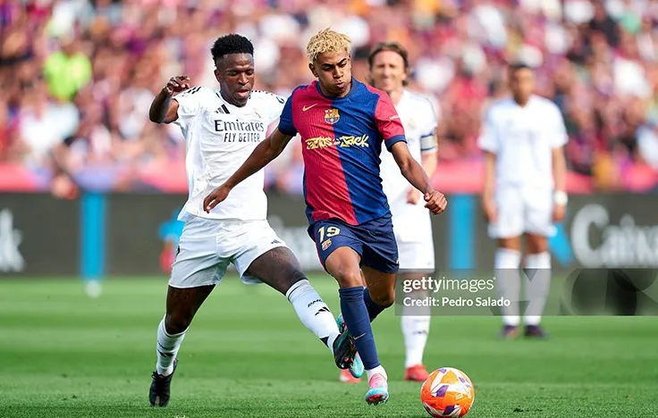 Real Madrid Tìm Lời Giải Cho Lamine Yamal: Canh Bạc Alvaro Carreras?