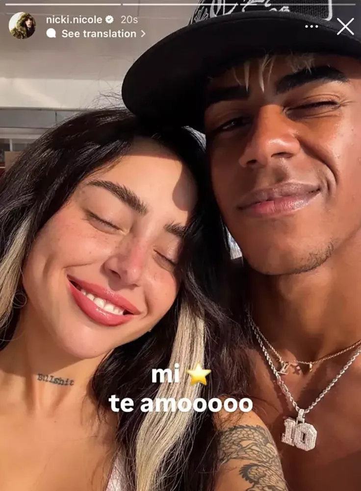 Yamal và bạn gái