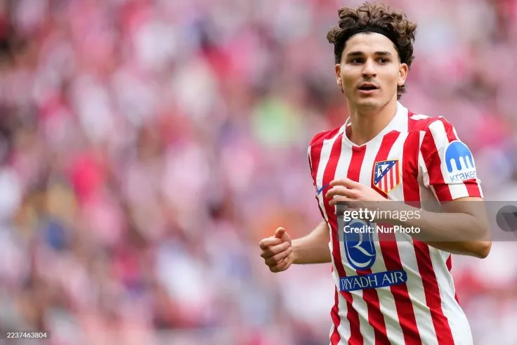 Julian Alvarez là ngôi sao sáng nhất tại Metropolitano hôm nay, dù có tới 3