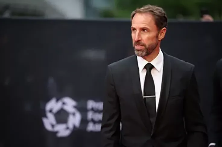 MU Rục Rịch Tìm Người Thay Amorim: Southgate Được Liên Hệ, Tương Lai Bị Đặt Dấu Hỏi