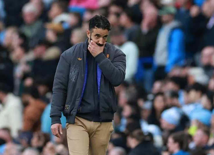 Giới chủ MU yêu cầu HLV Amorim thay đổi sơ đồ và chiến thuật