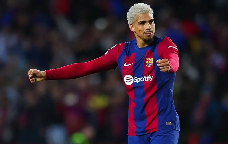 Ronald Araujo: Từ Trụ Cột Barca Đến Kép Phụ – Nguyên Nhân Và Tương Lai