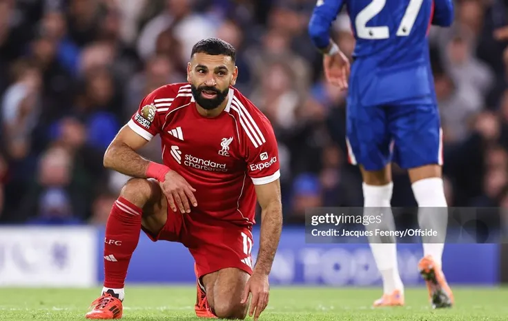 Phòng Thay Đồ Liverpool Rúng Động: Rooney Chỉ Trích Salah và Van Dijk, Nghi Ngờ Về Tinh Thần Chiến Đấu