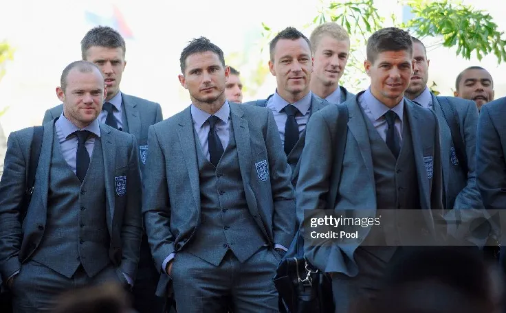 Steven Gerrard Tiết Lộ Sự Thật Đau Lòng Về 'Thế Hệ Vàng' của Tuyển Anh: Cái Tôi, Sự Chia Rẽ và Nỗi Cô Đơn