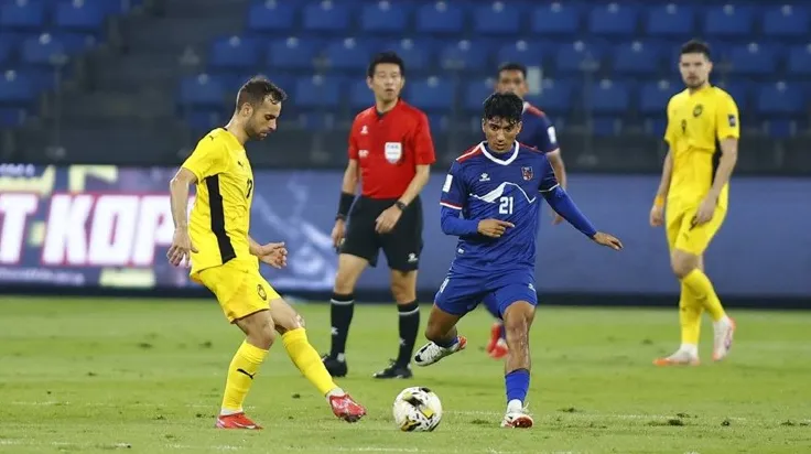 Hevel và các đồng đội đối diện nguy cơ mất sự nghiệp sớm.