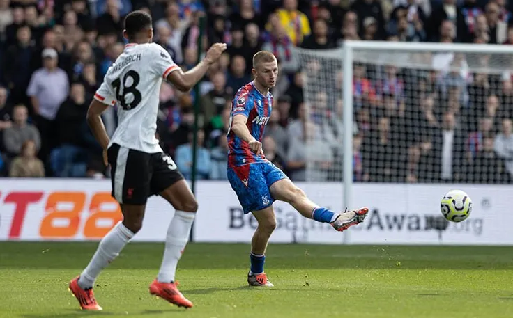 Wharton sở hữu kỹ năng chuyền bóng ấn tượng